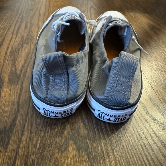 Barely worn! Gray Converse Chuck Taylor All Star Shoreline. Women’s Size 8 - Picture 2 of 3